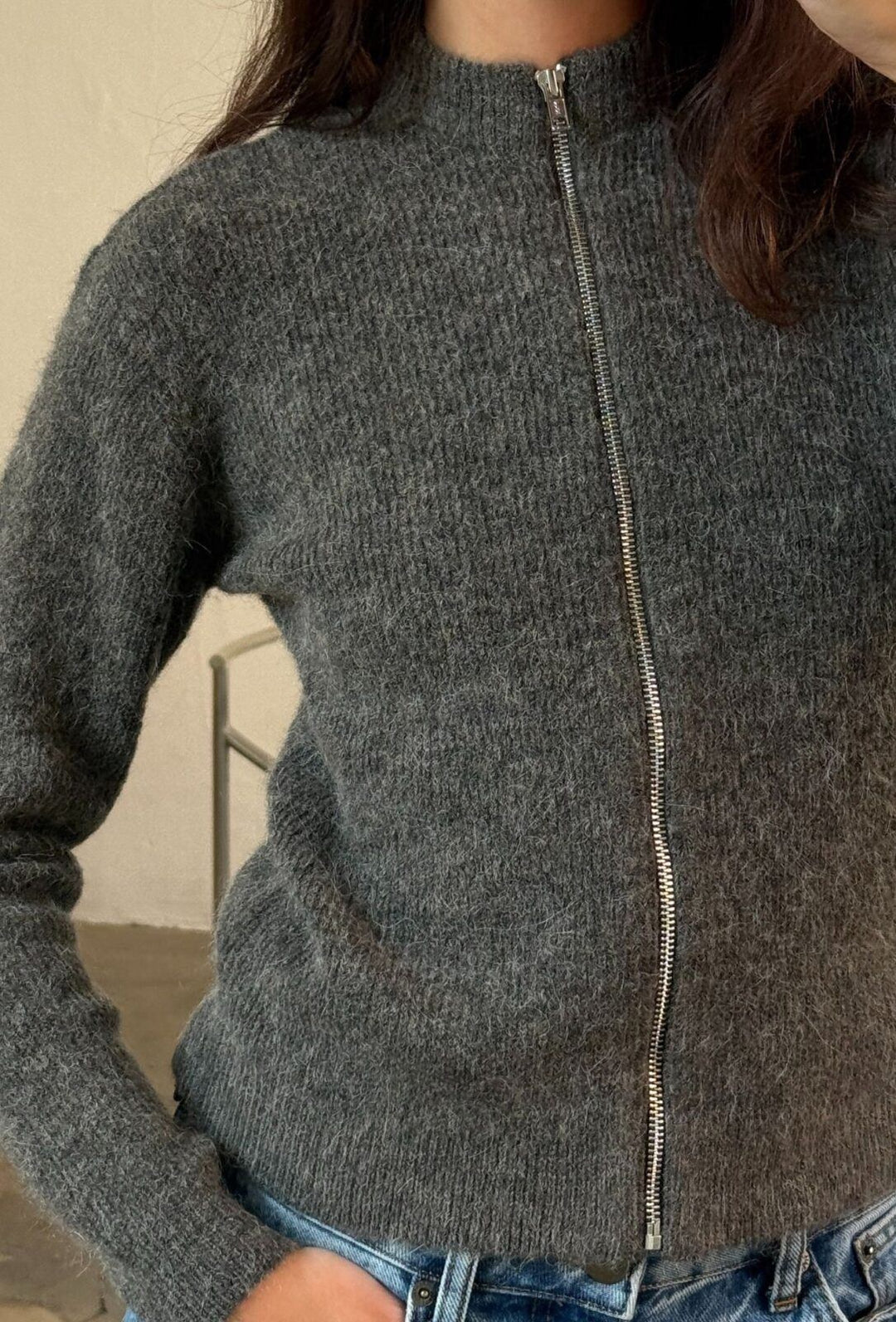 Boii Studios Milla Zipper Knit Donkerbruin Dames