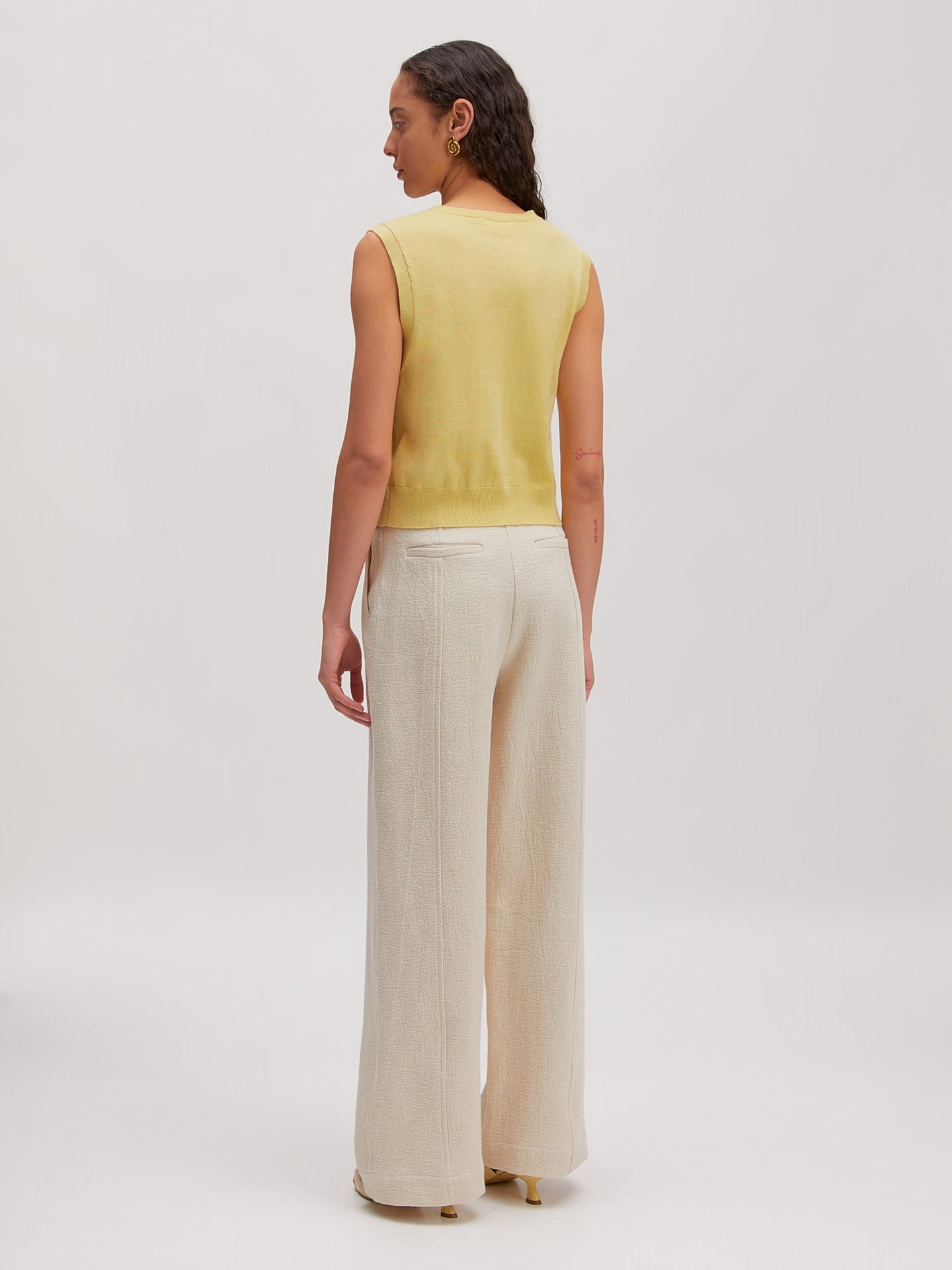 Edited Alisha Vest Lichtgeel Dames