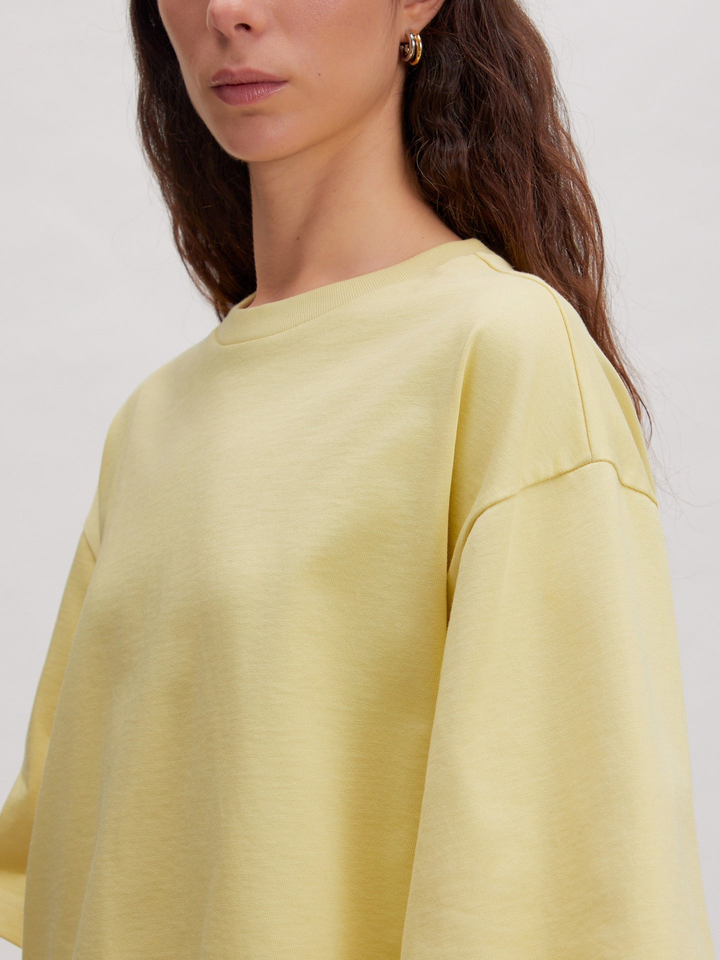 Edited Enzo T-shirt Lichtgeel Dames