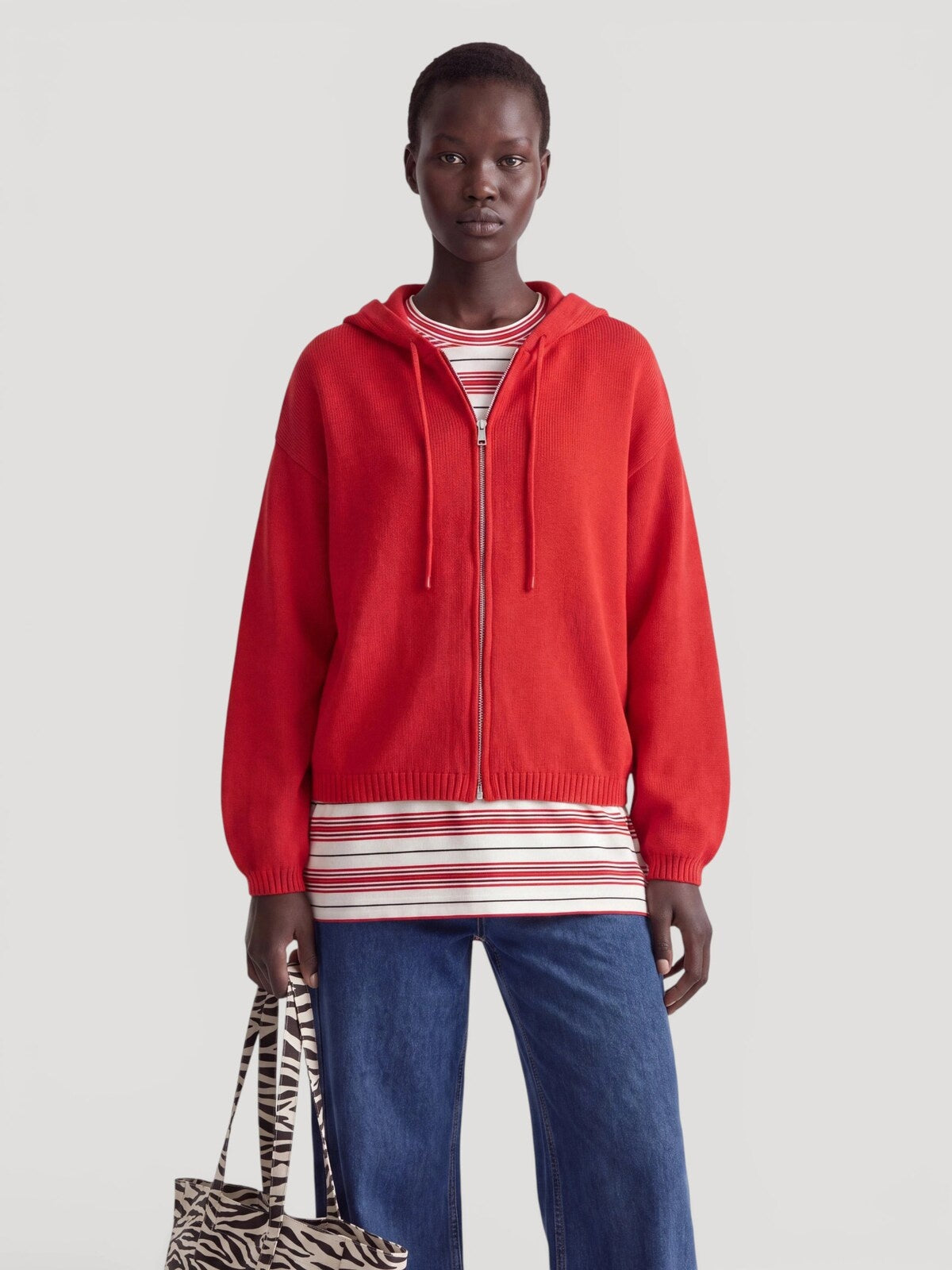 Edited Isela Hooded Knit Rood Dames
