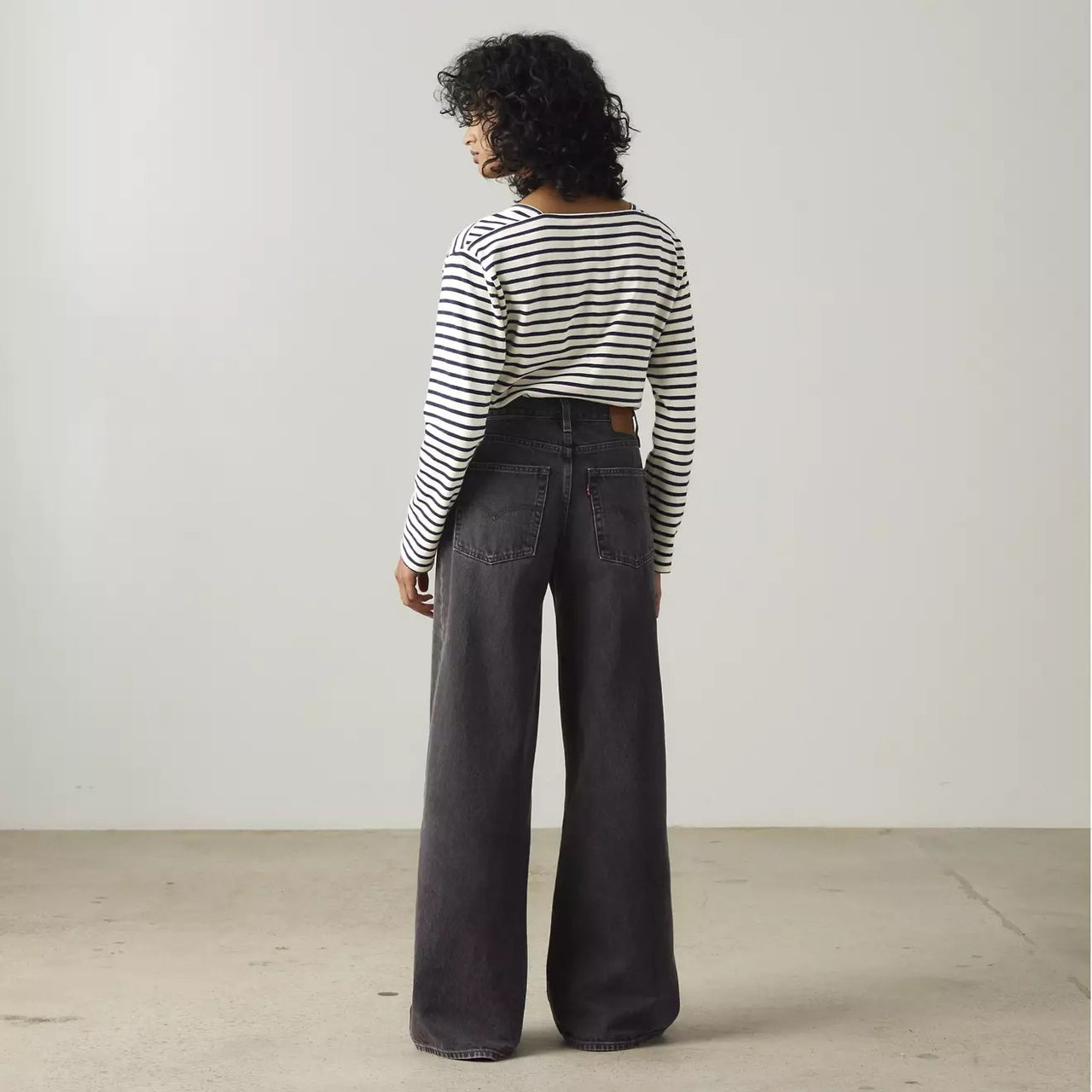 XL Straight Jeans - Influential Lady