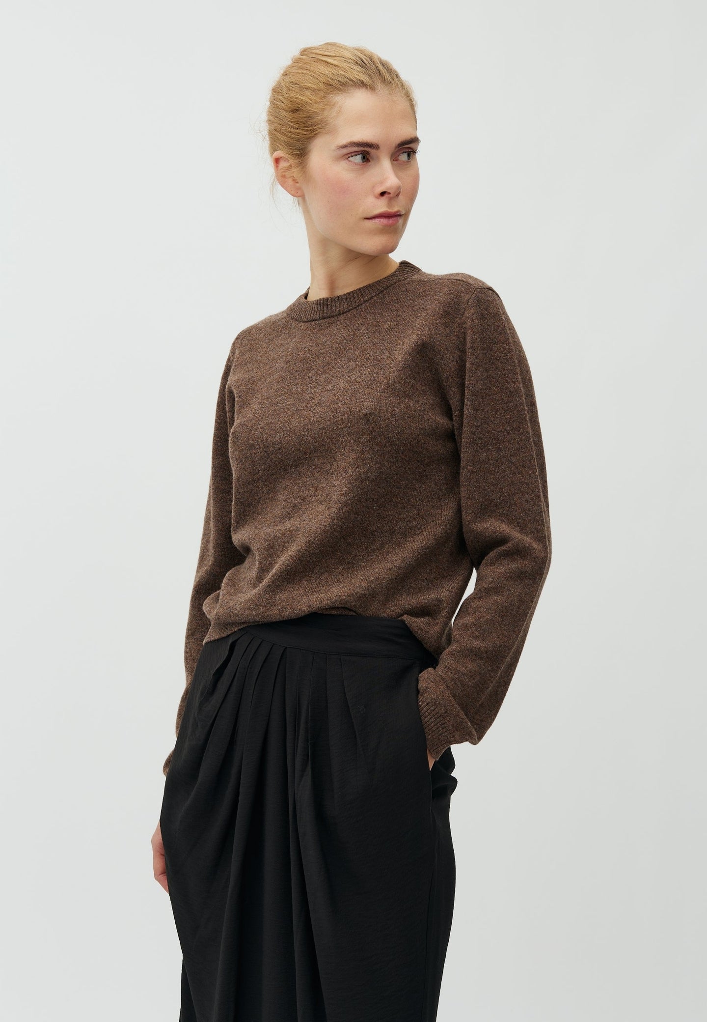 MbyM Christin Knit Donkerbruin Dames