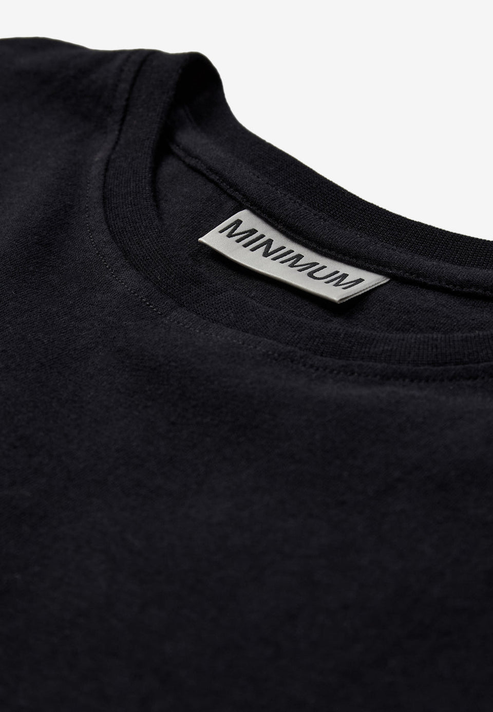 Minimum Lilou T-shirt Zwart Dames