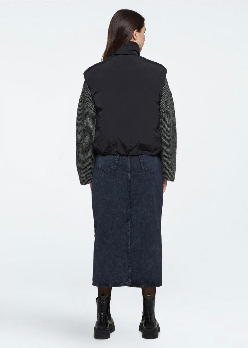 Minimum Megan Bodywarmer Zwart Dames