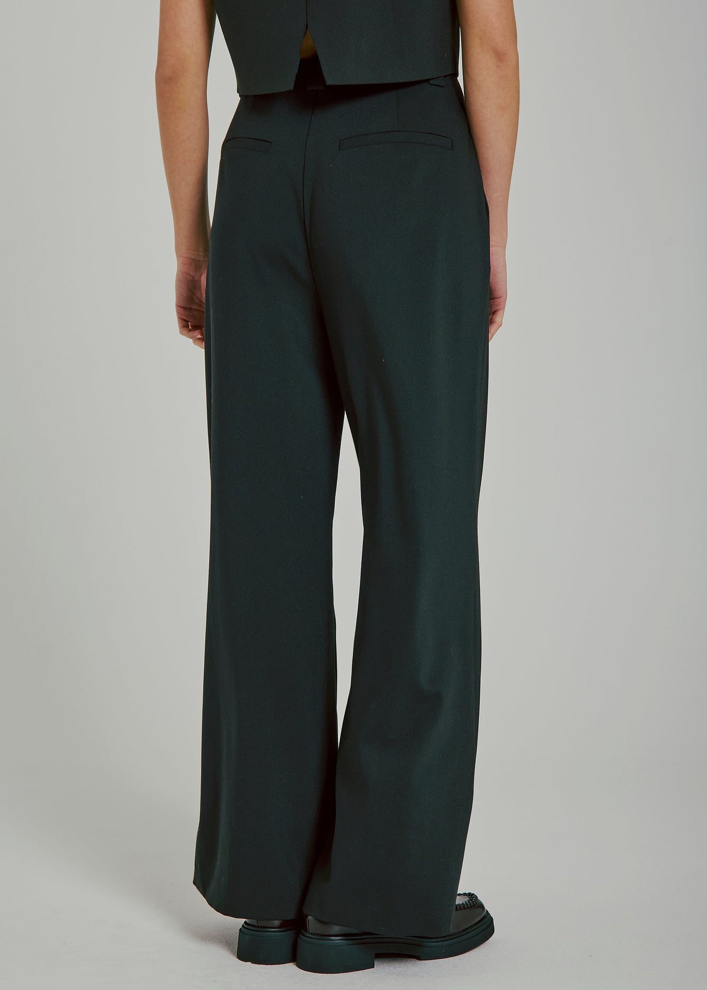 Norr Kamin Pleat Pants Zwart Dames