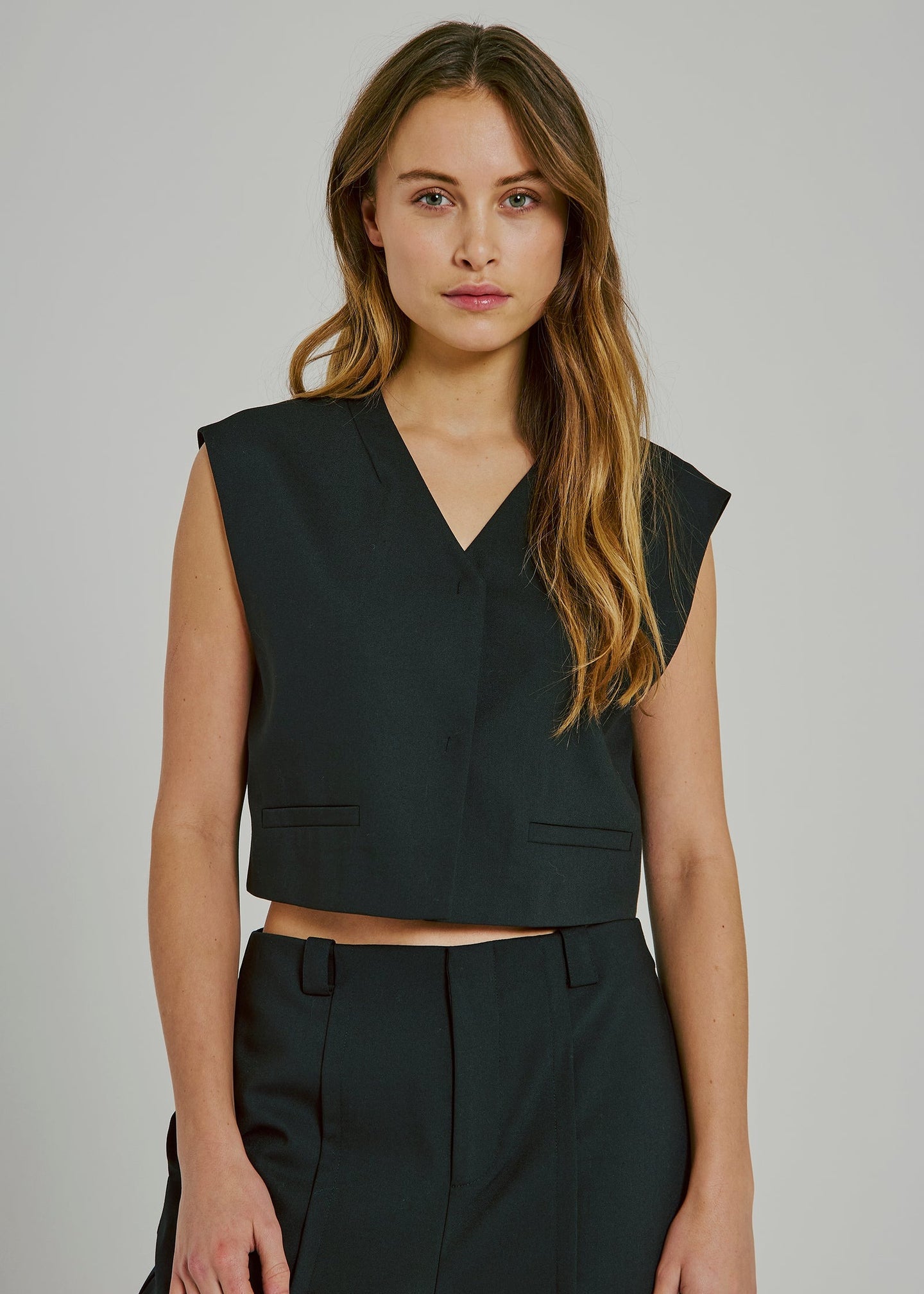 Norr Kamin Short Waistcoat Zwart Dames