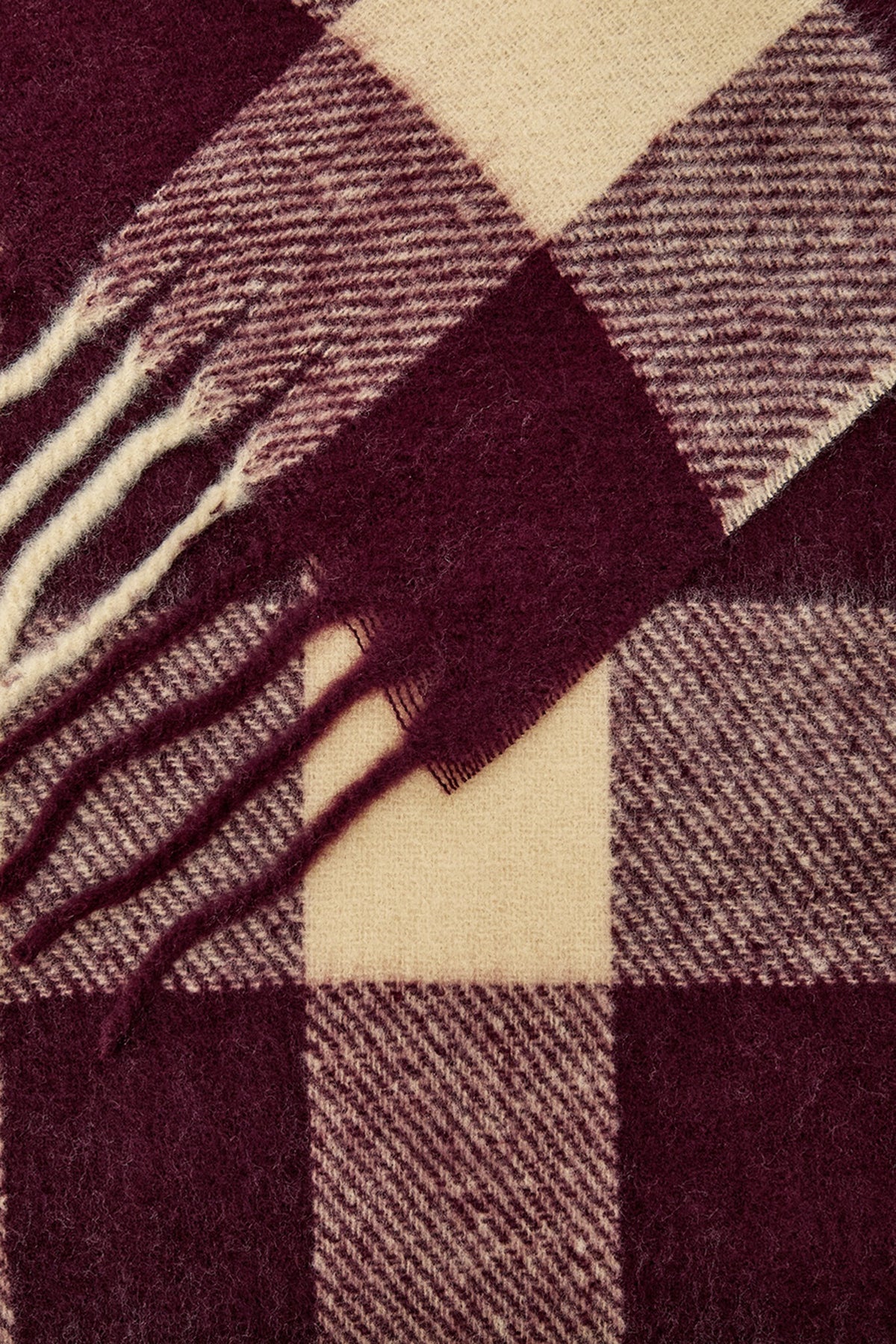 Numph Banja Scarf Donkerrood Dames