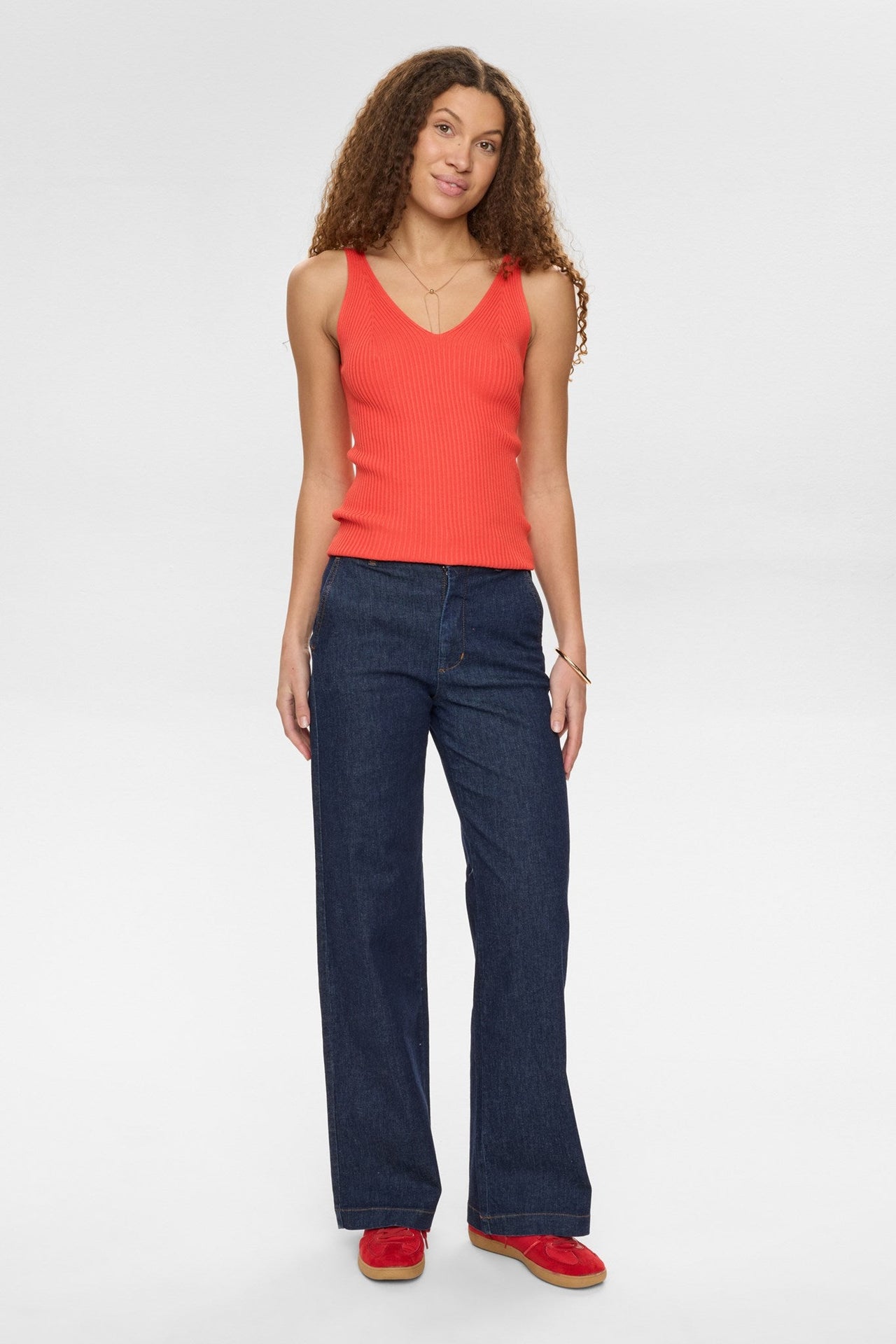 Numph Cerys Cropped Top Rood Dames