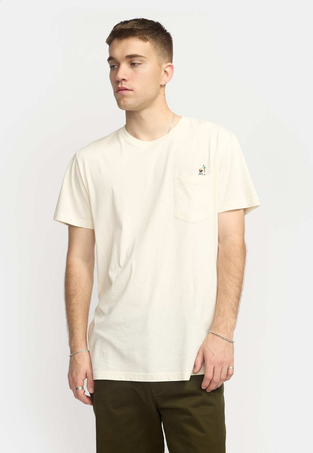 Revolution BBQ Tee Wit Heren