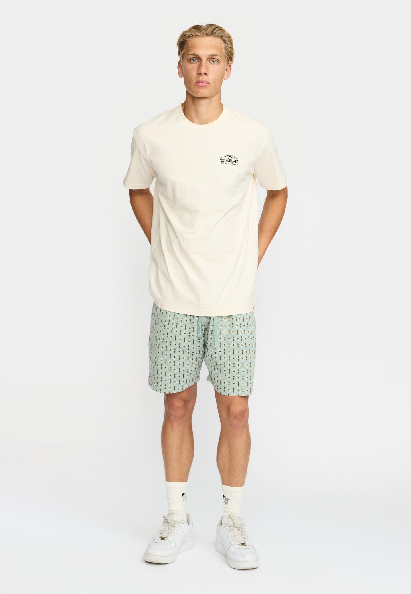 Revolution Por Tee Wit Heren