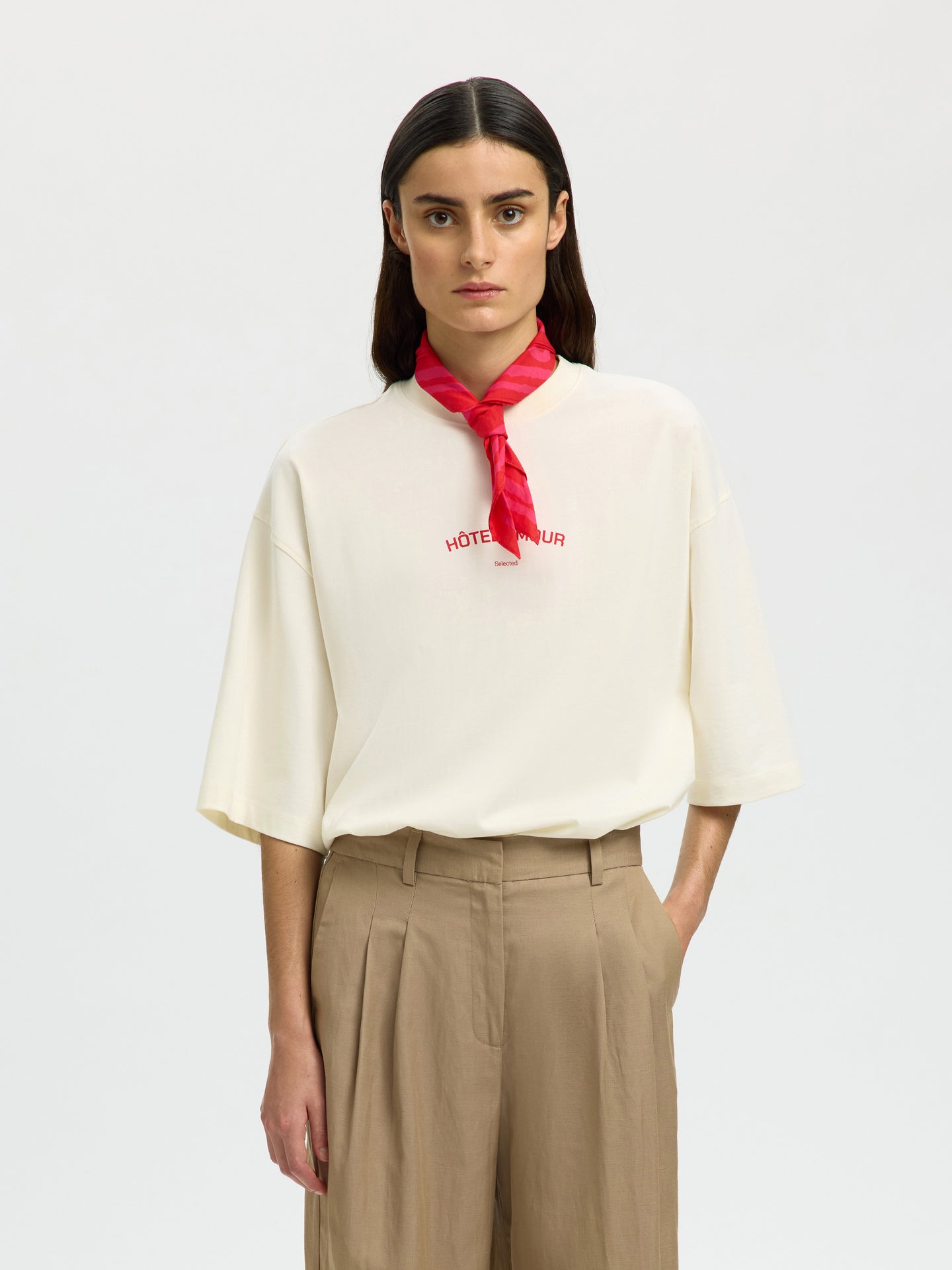 Selected Femme Boxy Lia Ss Hotel Amour Tee Wit Dames
