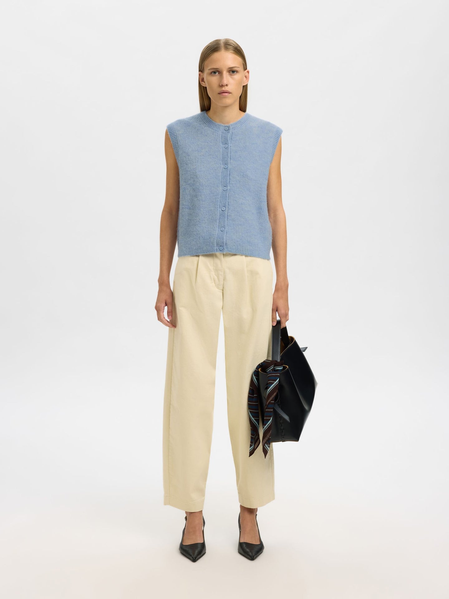 Lulu sl button o-neck vest