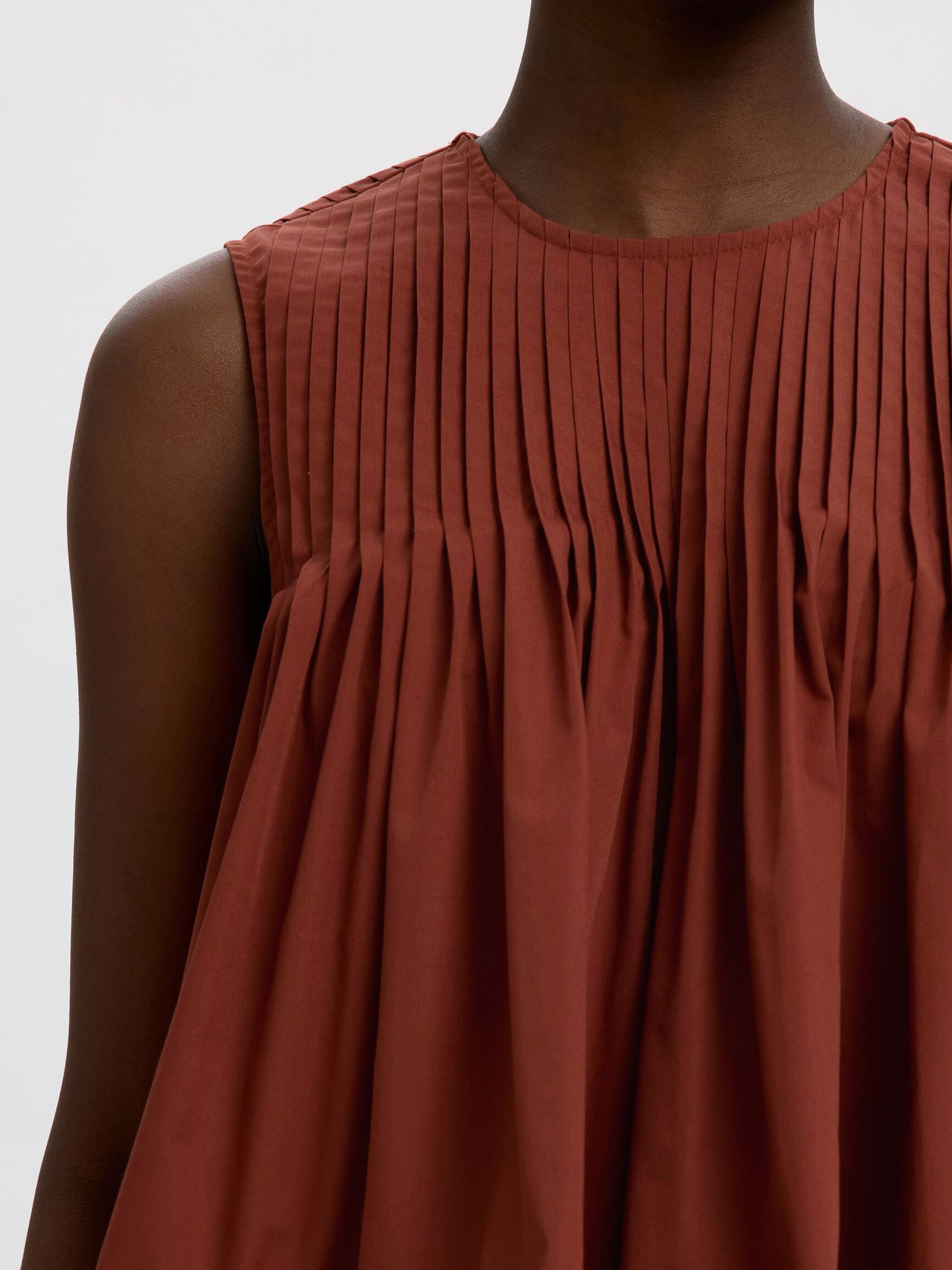Sophia sl pleated top