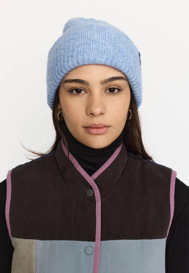 Selfhood Fluffy Beanie Lichtblauw Dames