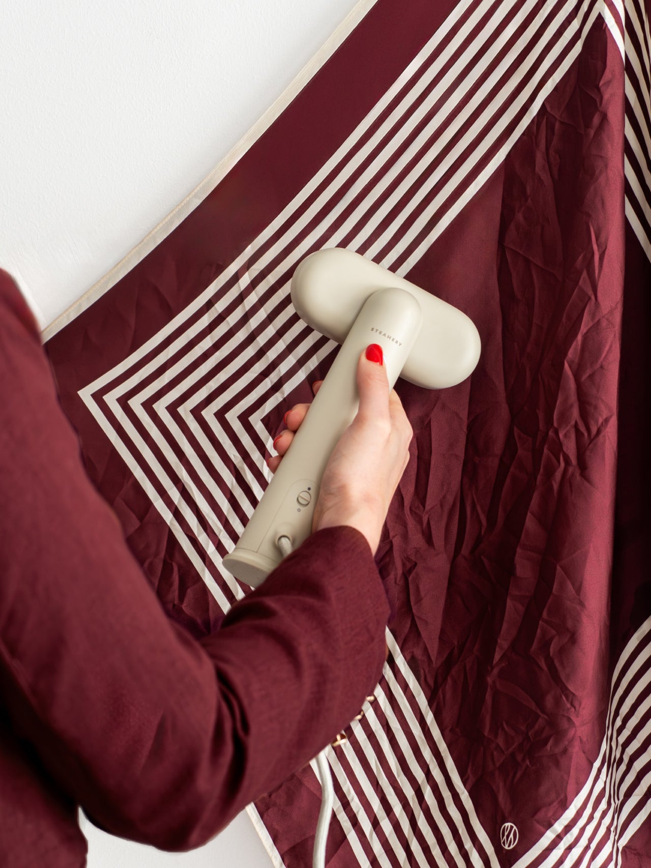 Cirrus Lite travel steamer